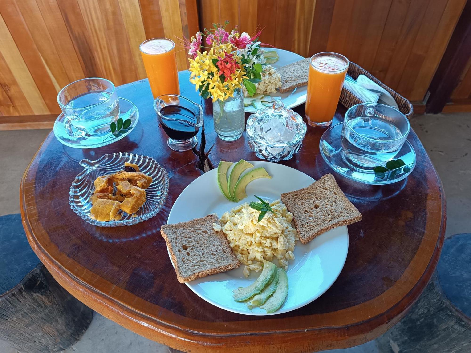 Quirquincho House Lodge Puerto Maldonado Eksteriør billede